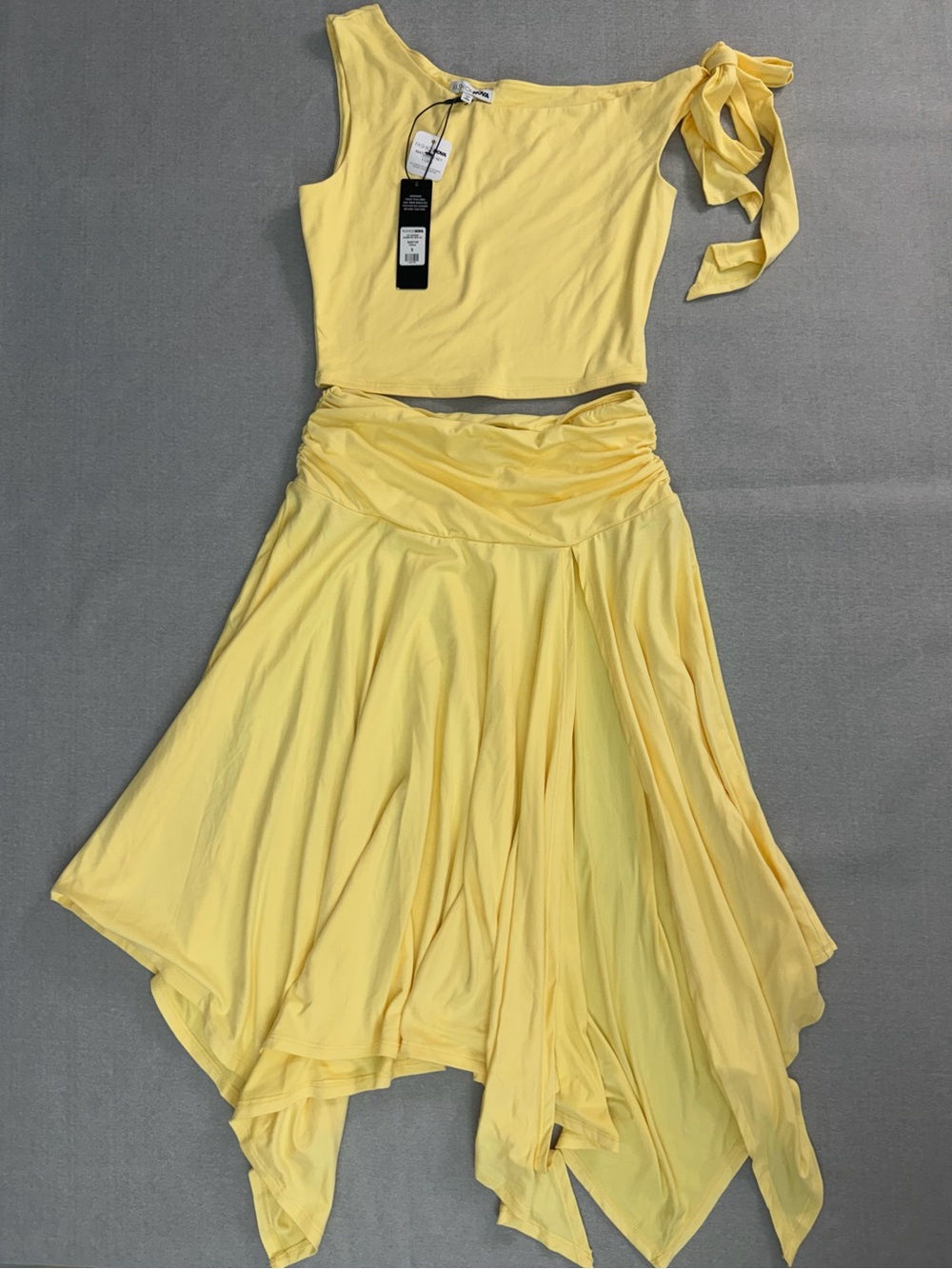 Fashion Nova Yellow 2-Piece Knit Asymmetric Top & Skirt Set S